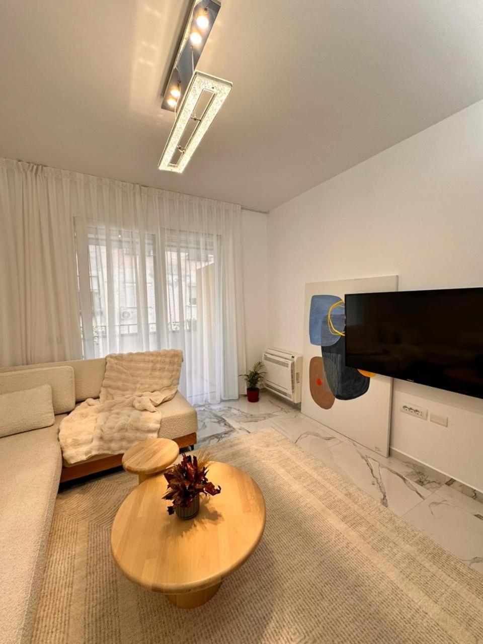 Agate City Center Apartment Tirana Extérieur photo